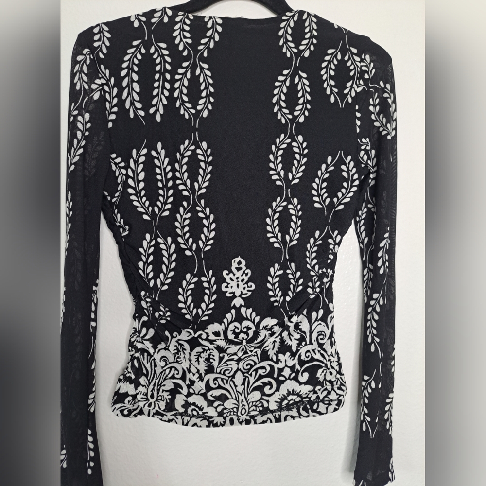 Susan Lawrence Faux Wrap Top Black White Paisley Floral Y2K Long Slv Ruched PM - Picture 7 of 15